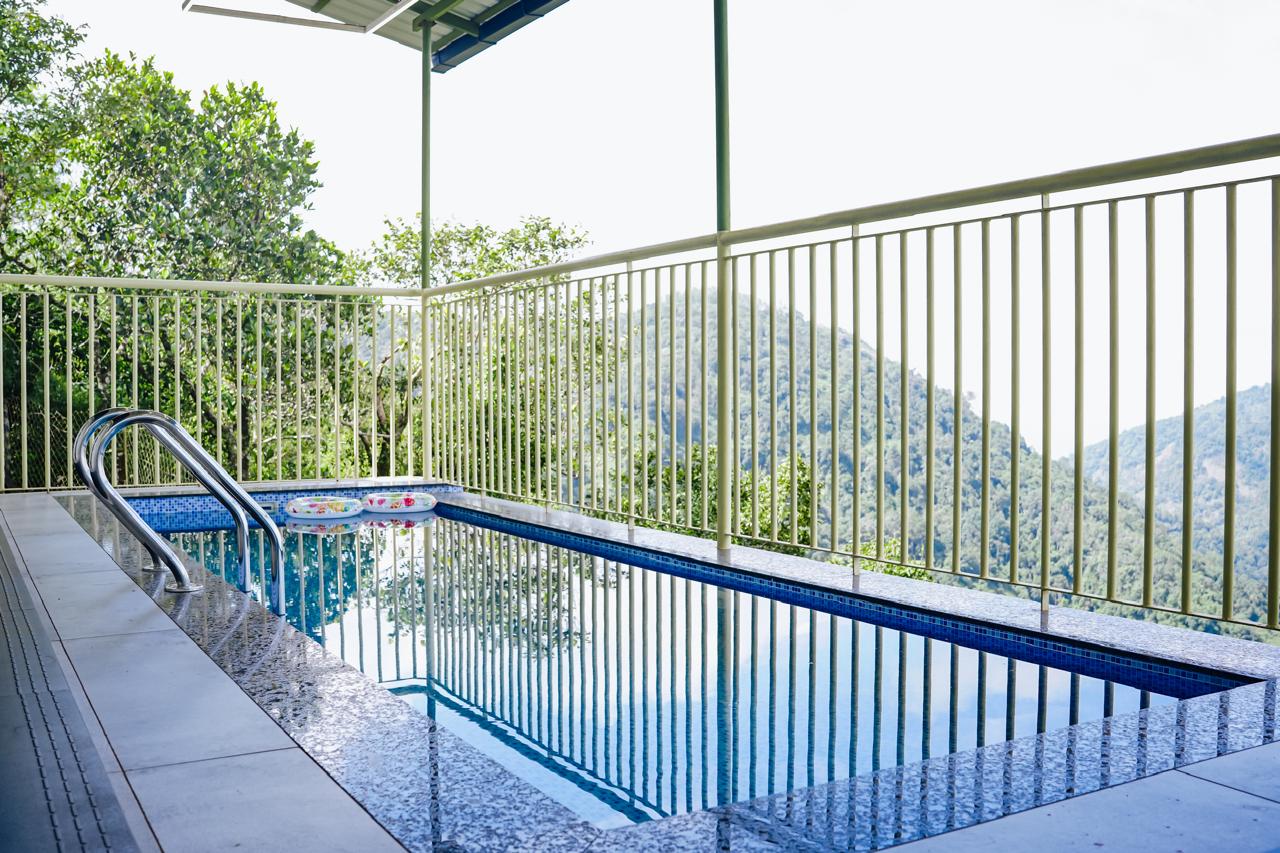 Infinity pool overlooking the hills
